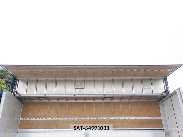 Isuzu GIGA 2016-09 6304300-9