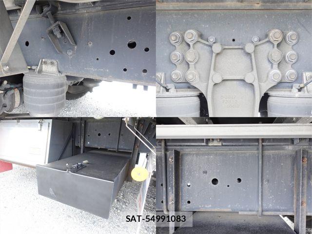 Isuzu GIGA 2016-09 6304300-18