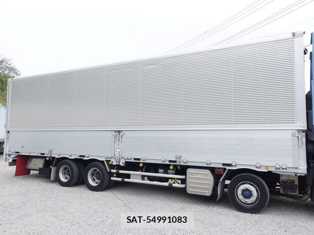 Isuzu GIGA 2016-09 6304300-3