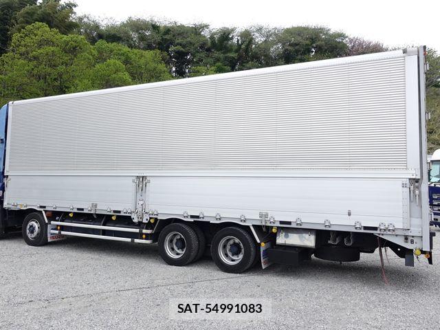 Isuzu GIGA 2016-09 6304300-6