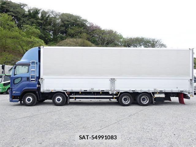 Isuzu GIGA 2016-09 6304300-7