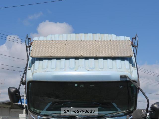 Isuzu GIGA 2018-06 6498075-9