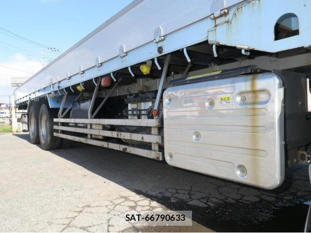 Isuzu GIGA 2018-06 6498075-12