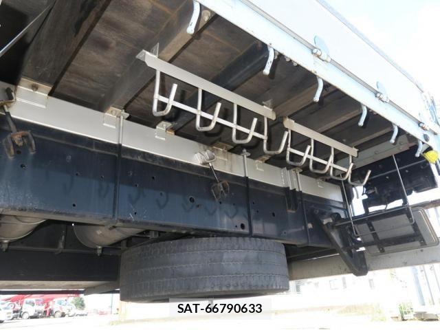 Isuzu GIGA 2018-06 6498075-15