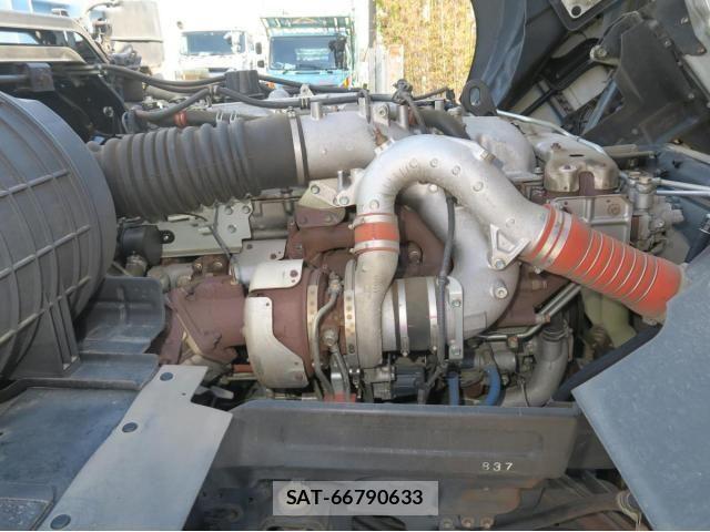 Isuzu GIGA 2018-06 6498075-23