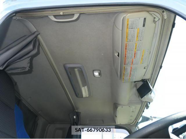 Isuzu GIGA 2018-06 6498075-24