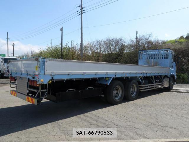 Isuzu GIGA 2018-06 6498075-3