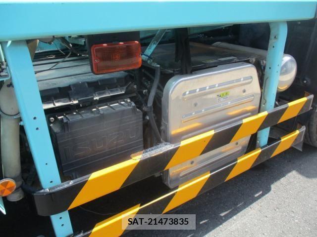 Isuzu GIGA 2017-01 6498093-15