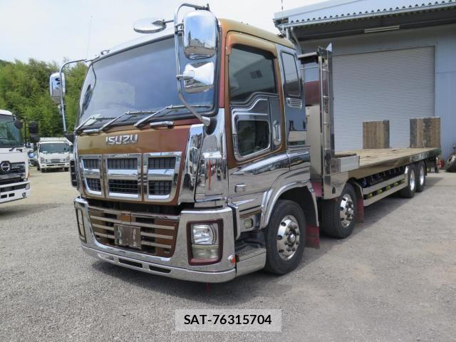 Isuzu GIGA 2010-11 6498069-3