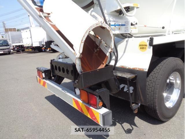 Isuzu GIGA 2021-02 6526223-5