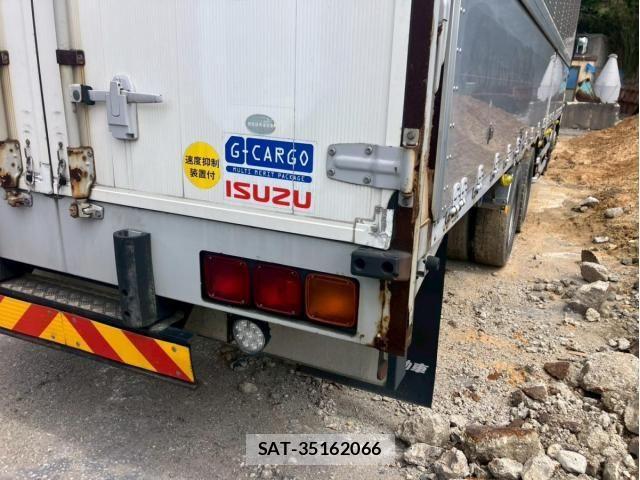 Isuzu GIGA 2014-01 6526228-13