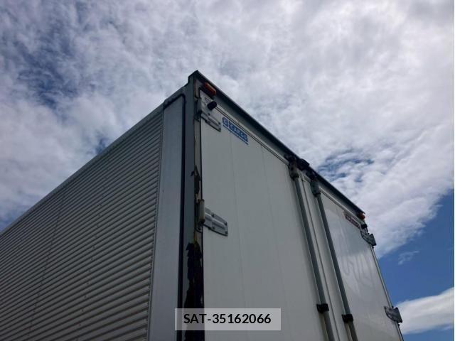 Isuzu GIGA 2014-01 6526228-14