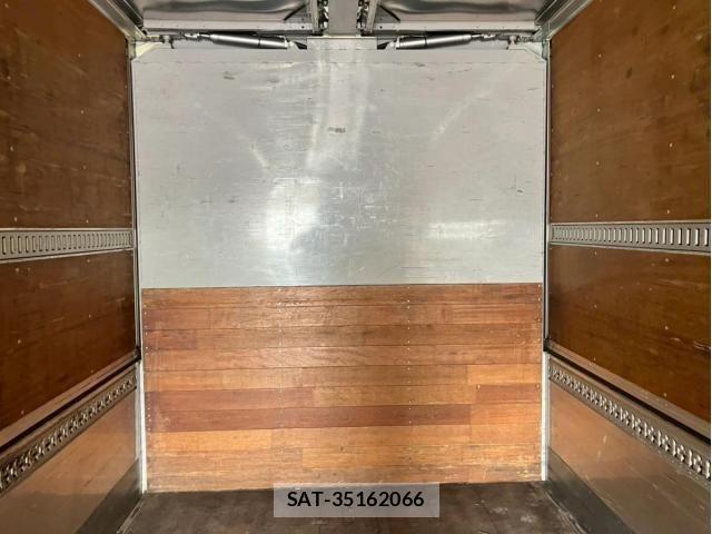 Isuzu GIGA 2014-01 6526228-27
