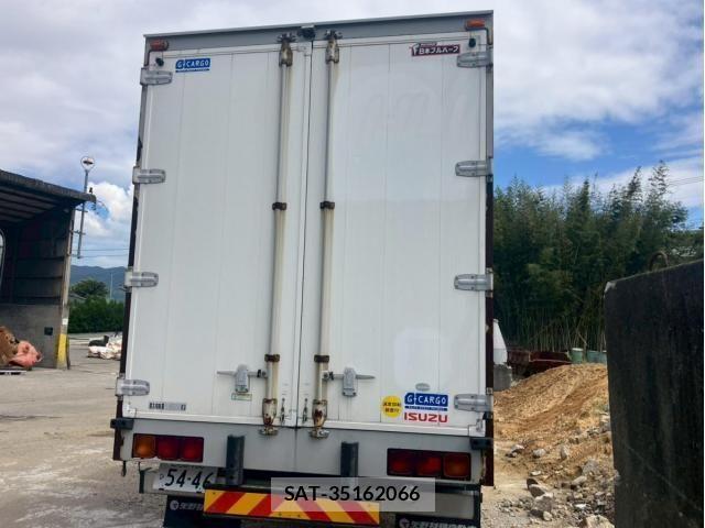 Isuzu GIGA 2014-01 6526228-5