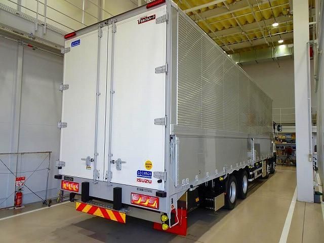 Isuzu GIGA 2025-02 6596727-2