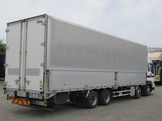 Isuzu GIGA 2016-01 6596742-3