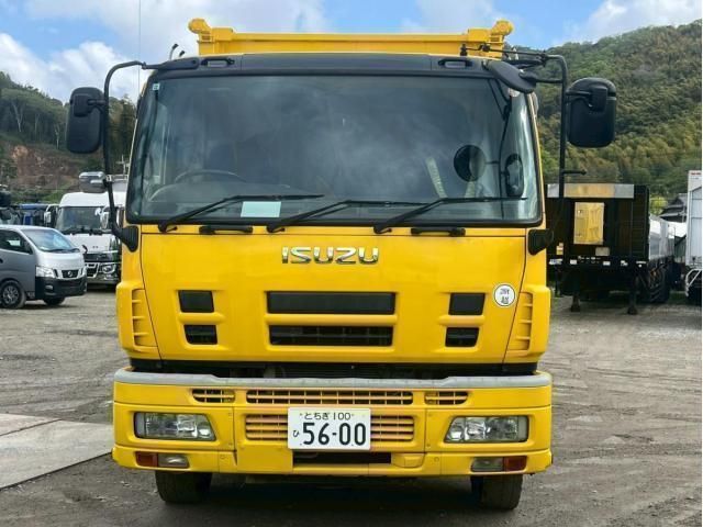 Isuzu GIGA 2008-09 6596740-1