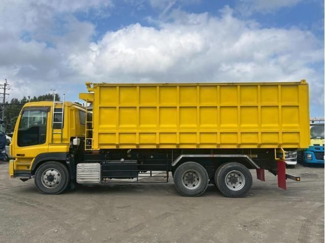 Isuzu GIGA 2008-09 6596740-3