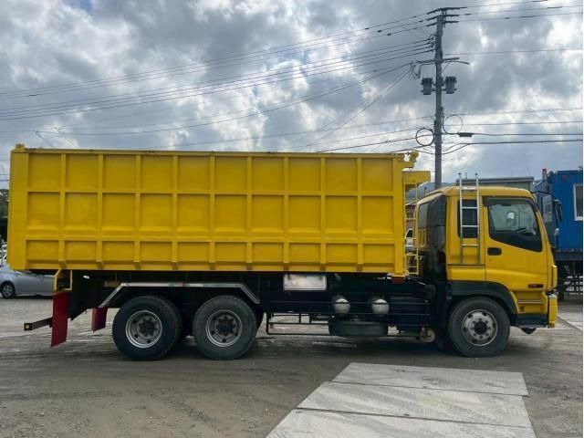Isuzu GIGA 2008-09 6596740-7