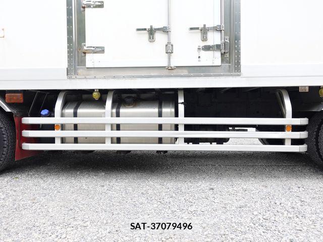 Isuzu GIGA 2017-03 6671533-25