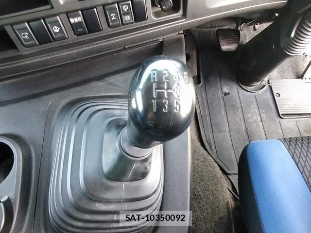 Isuzu GIGA 2019-03 6676066-27