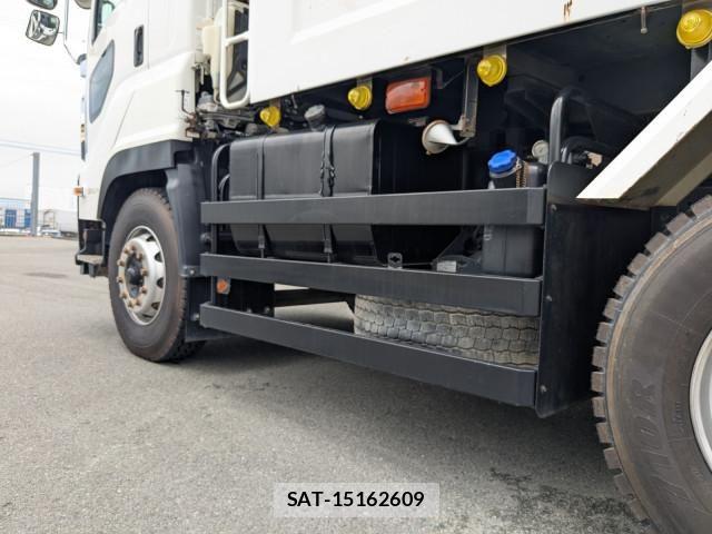 Isuzu GIGA 2019-04 6676068-10