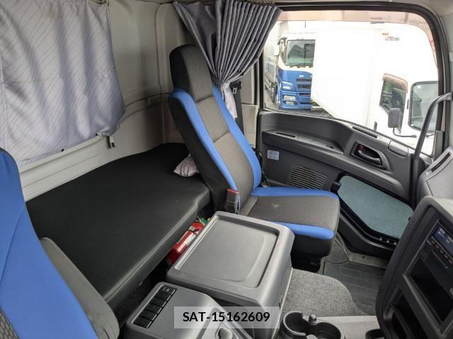 Isuzu GIGA 2019-04 6676068-26