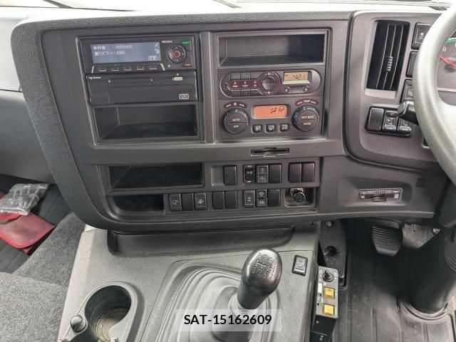 Isuzu GIGA 2019-04 6676068-27