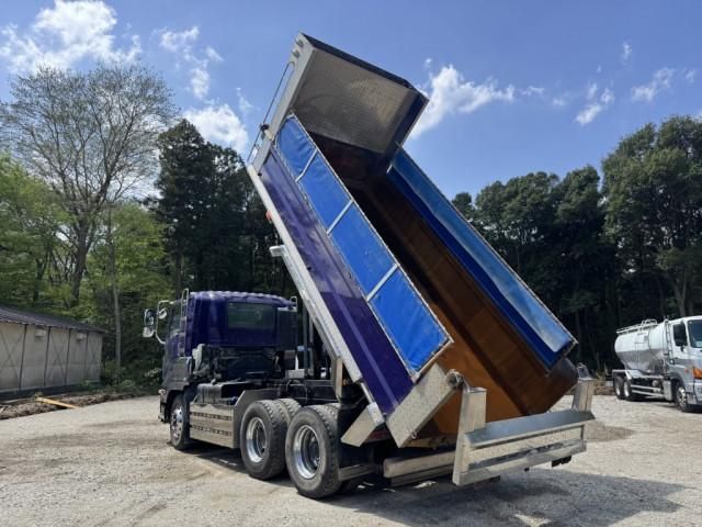 Isuzu GIGA 2016-10 6689576-11