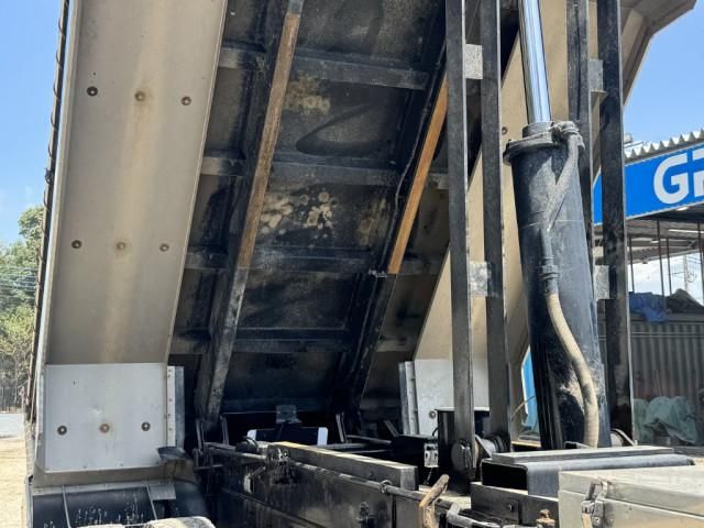 Isuzu GIGA 2016-10 6689576-14