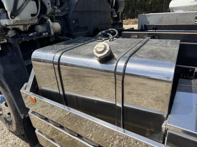 Isuzu GIGA 2016-10 6689576-24