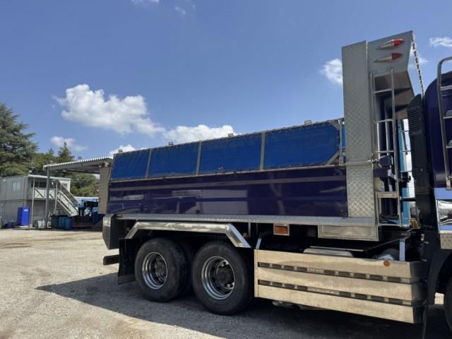 Isuzu GIGA 2016-10 6689576-5