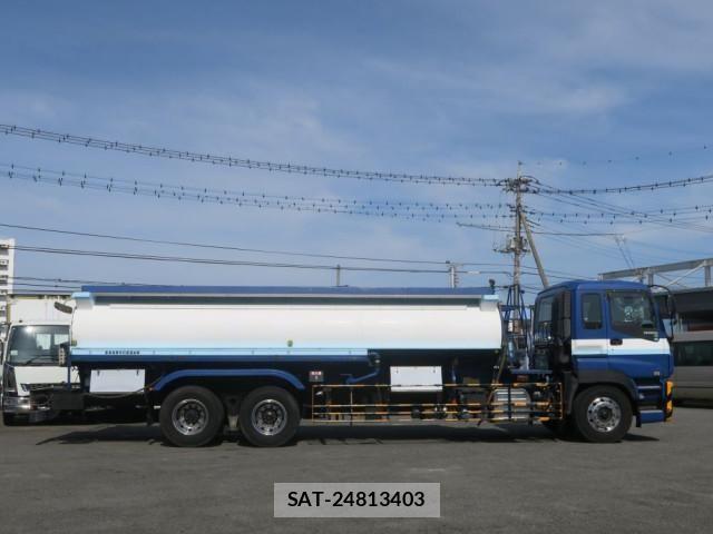 Isuzu GIGA 2011-12 6716202-1