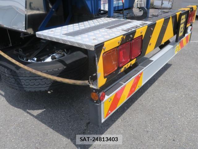 Isuzu GIGA 2011-12 6716202-20