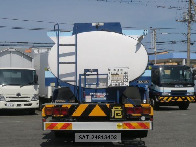 Isuzu GIGA 2011-12 6716202-2