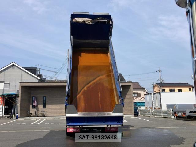 Isuzu GIGA 2022-10 6716201-9