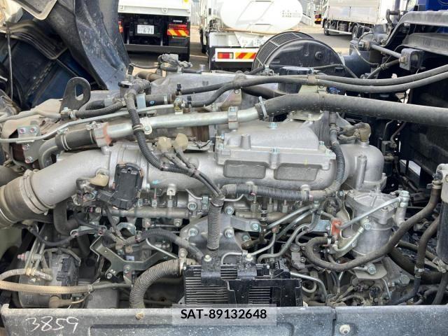 Isuzu GIGA 2022-10 6716201-16