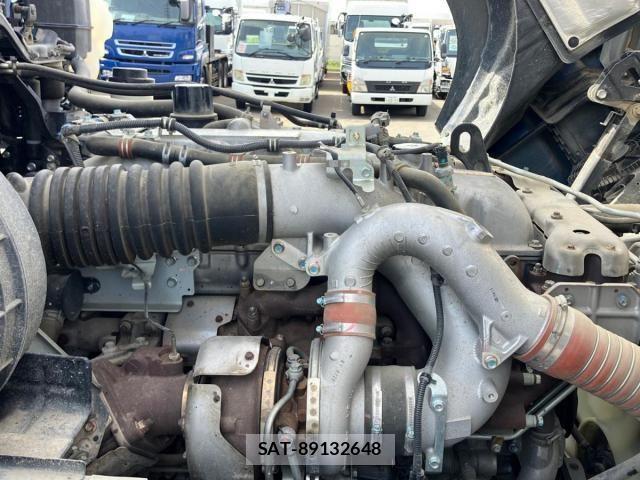 Isuzu GIGA 2022-10 6716201-17