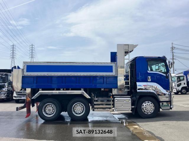 Isuzu GIGA 2022-10 6716201-7