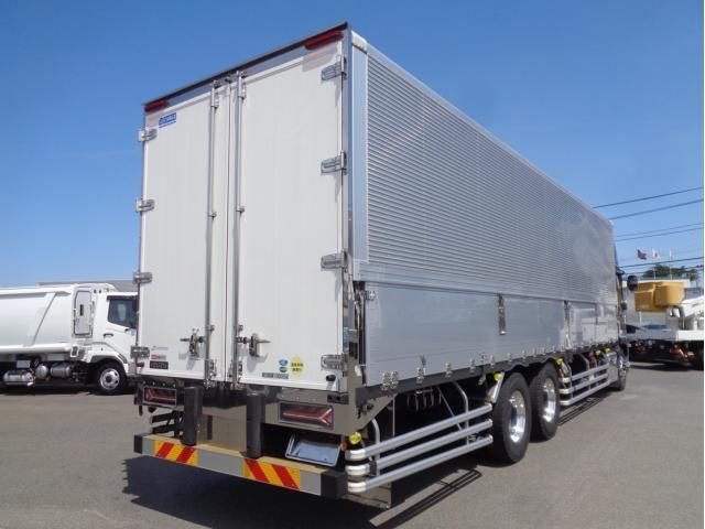 Isuzu GIGA 2022-10 6734144-2
