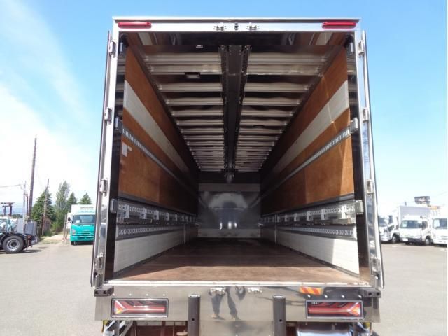 Isuzu GIGA 2022-10 6734144-4