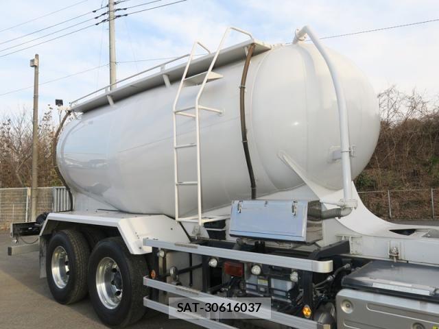 Isuzu GIGA 2019-01 6791065-5