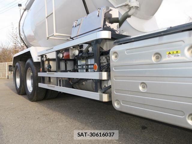 Isuzu GIGA 2019-01 6791065-7