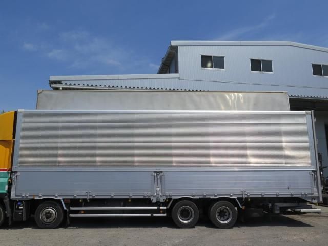 Isuzu GIGA 2018-05 6805418-12