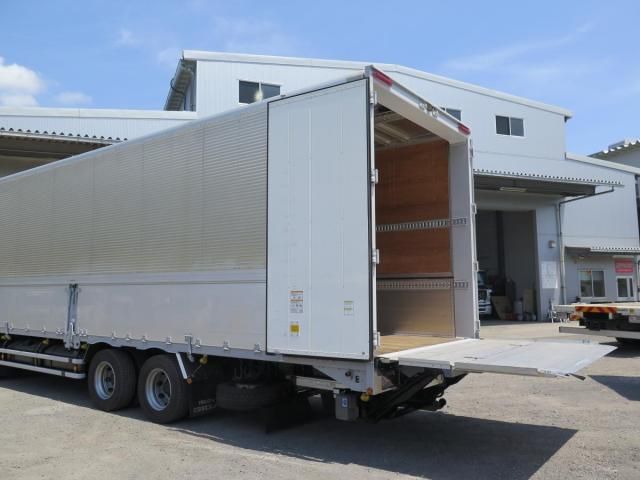 Isuzu GIGA 2018-05 6805418-20