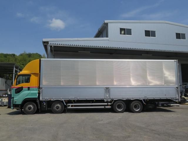 Isuzu GIGA 2018-05 6805418-3