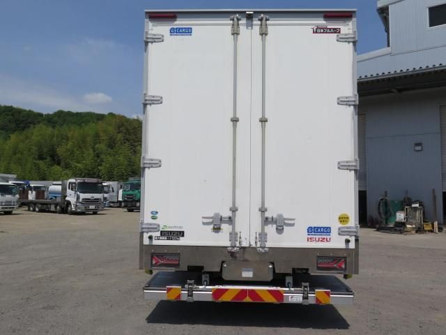 Isuzu GIGA 2018-05 6805418-6
