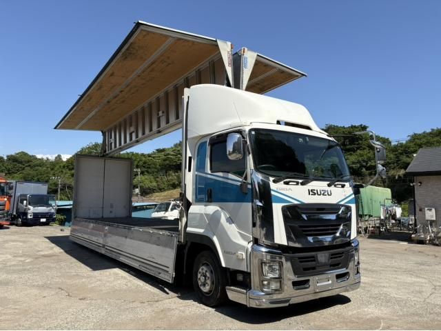 Isuzu GIGA 2018-03 6805429-10