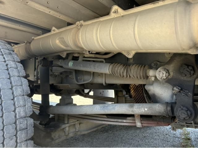Isuzu GIGA 2018-03 6805429-25