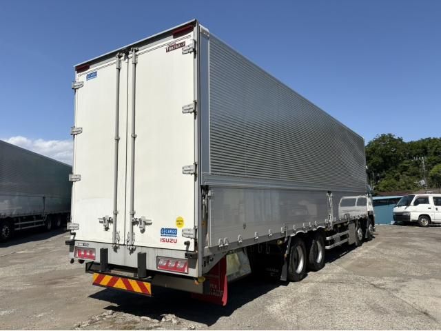 Isuzu GIGA 2018-03 6805429-3